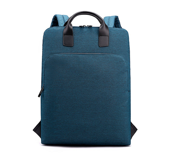 Thin 8 cm! "Rabo" is a decision version of the backpack for commuting and commuting